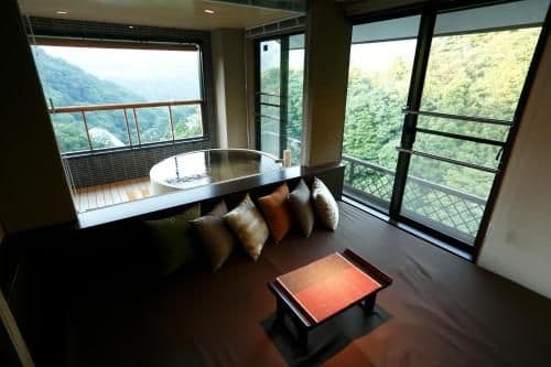 Premium Suite with Semi Open-Air Bath - Hinoki