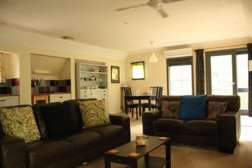 Two-Bedroom Apartment Upstairs - Mews