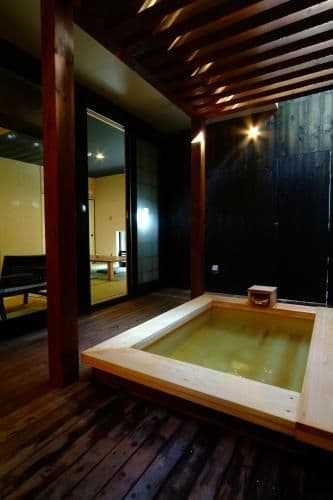Deluxe Twin Room with Tatami Area and Open-Air Bath ( Up to 2 people )