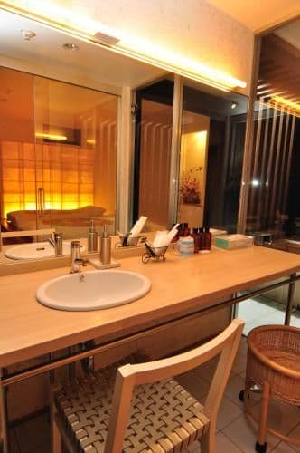 Deluxe Twin Room with Tatami Area and Open-Air Bath ( Up to 2 people )
