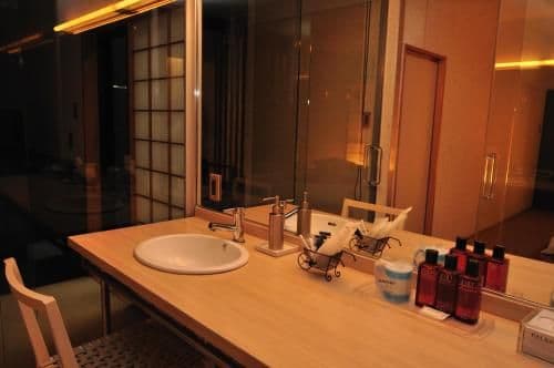 Deluxe Twin Room with Tatami Area and Open-Air Bath ( Up to 2 people )