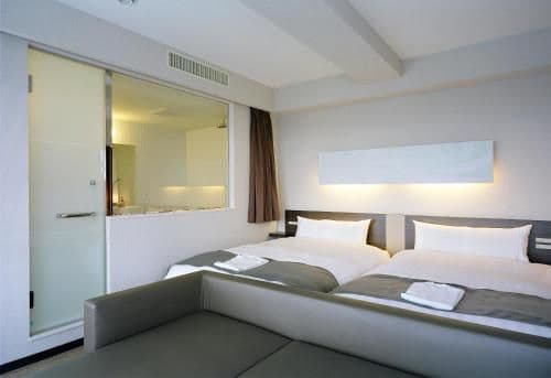 Superior Twin Room with Small Double Beds and Sea View - Smoking