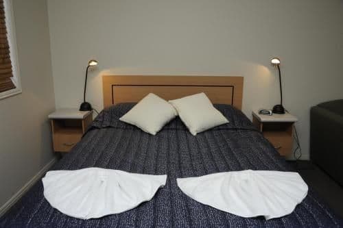 Standard Deluxe Queen and Sofa Room