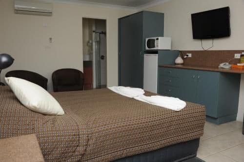 Executive Queen Room