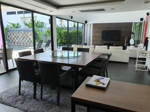 Five-Bedroom Villa
