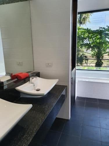 Five-Bedroom Villa