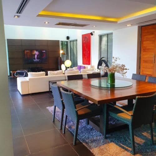 Five-Bedroom Villa