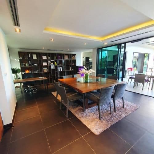 Five-Bedroom Villa