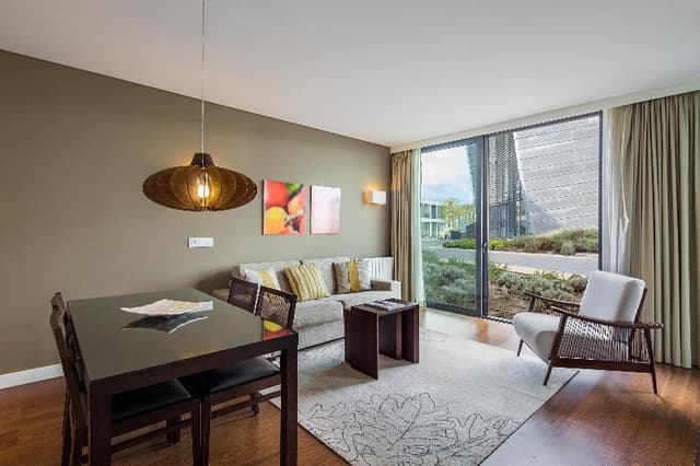 SUITE ONE BEDROOM