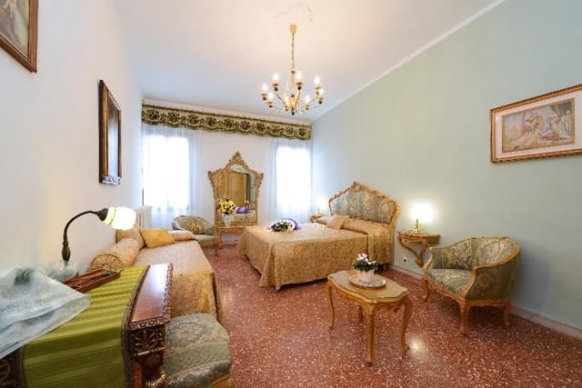 APARTMENT CAPACITY 5