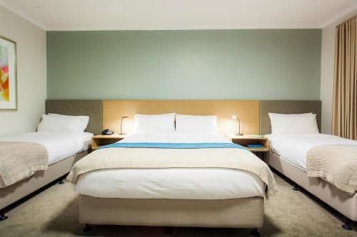 Deluxe Family Room
