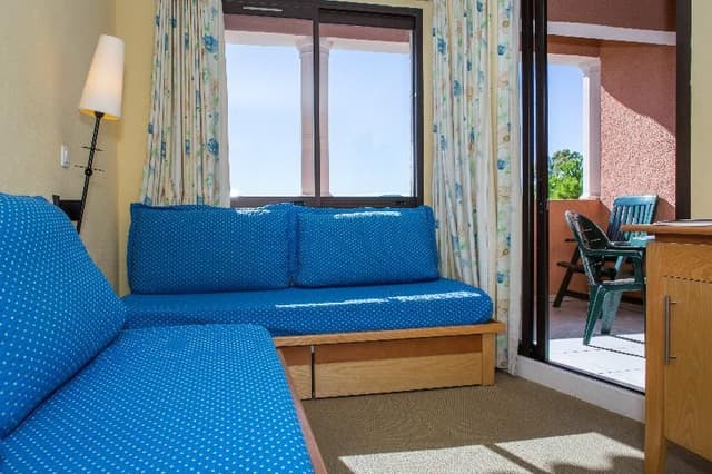 APARTMENT CAPACITY 4