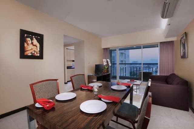 APARTMENT THREE BEDROOMS