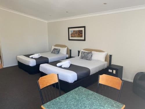 Executive Queen Twin Room