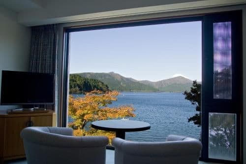 Double Room with Lake View - Non Smoking