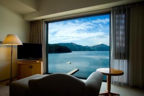 Double Room with Lake View - Non Smoking