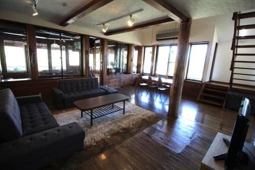 Deluxe Family Room
