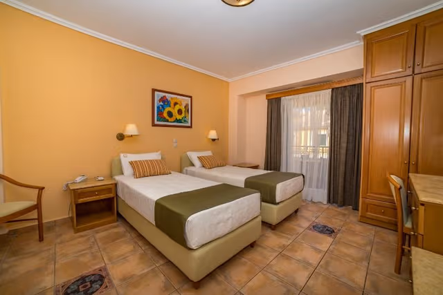 SUITE SIDE SEA VIEW TWO BEDROOMS