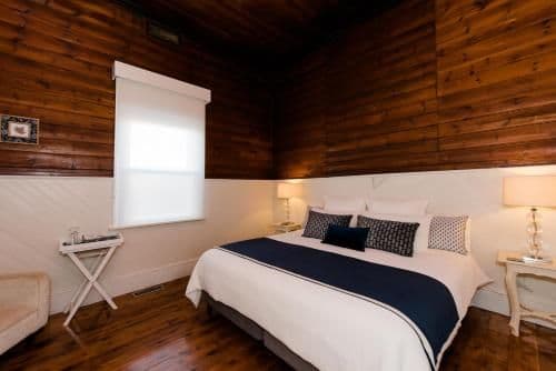 Deluxe King Suite