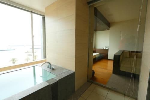 Executive Room with Sea View - Non-Smoking