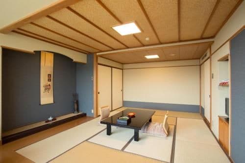Japanese-Style Room