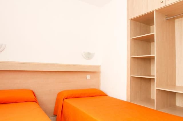 APARTMENT CAPACITY 5 ONE BEDROOM
