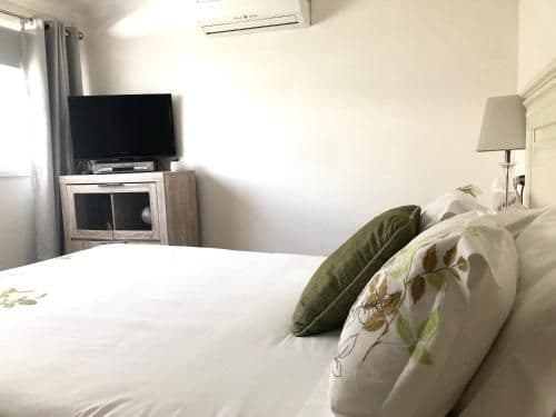 Queen Room with Garden View