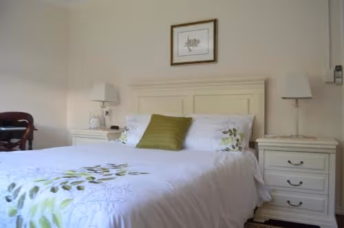 Queen Room with Garden View