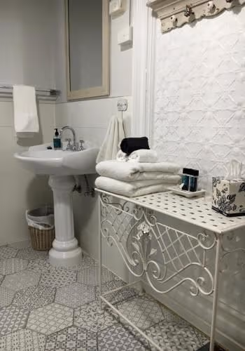 King or Twin Room - Sanctuary