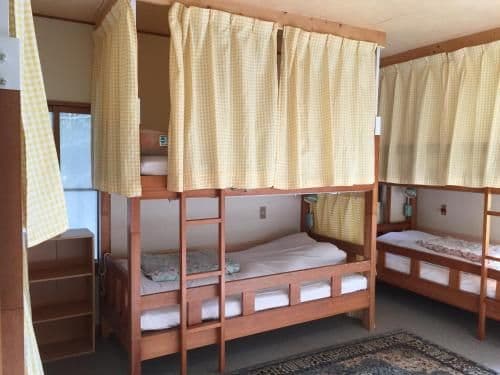 Single Bed in Mixed Dormitory Room with Shared Bathroom