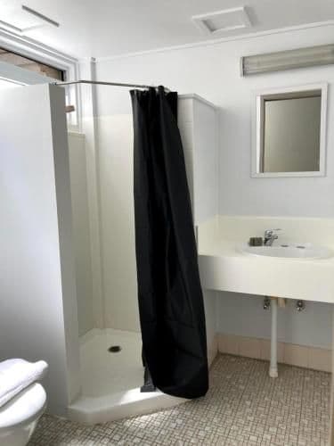 Queen Ensuite Room