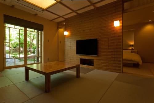 Japanese-Style House - Annex Run of House Room with Hot Spring Bath - 2 adult