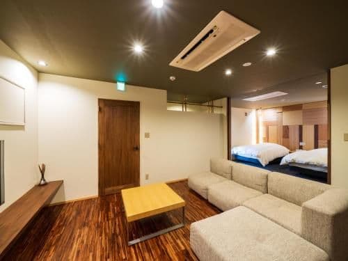 Japanese-Style House - Annex Run of House Room with Hot Spring Bath - 2 adult