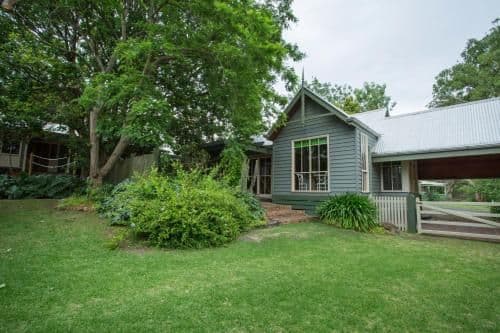 One-Bedroom Cottage - Gate House