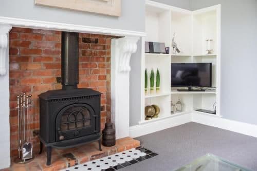 One-Bedroom Apartment - Oak Leaf