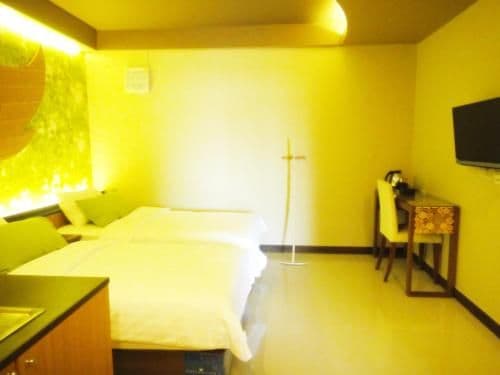 Standard Double or Twin Room (No Window)