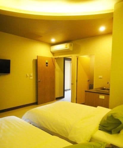 Standard Double or Twin Room (No Window)