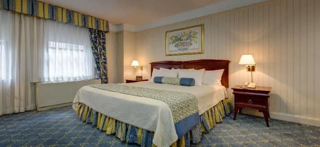 DOUBLE ONE BEDROOM