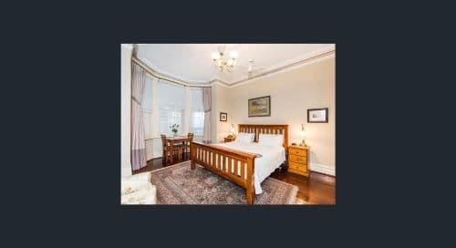 Deluxe King Room with Spa Bath