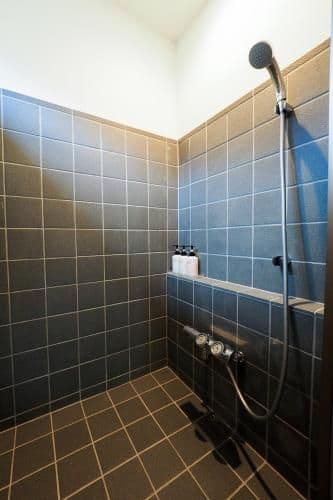 Twin Room with Shower