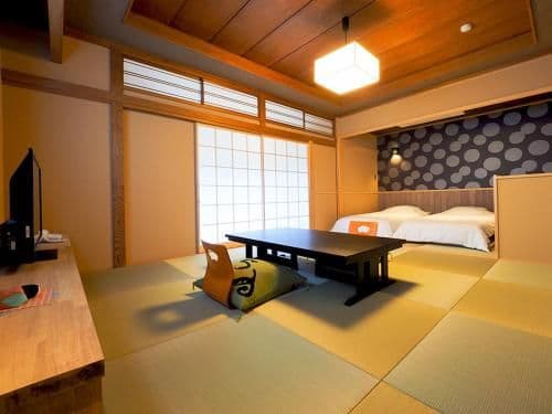 Twin Room with Shower