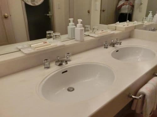Superior Twin Room with Sea View - Non Smoking