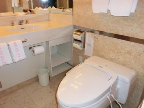 Superior Twin Room with Sea View - Non Smoking