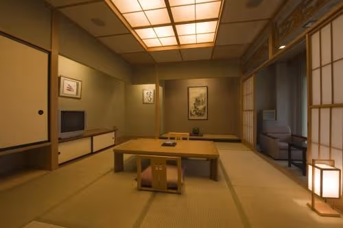 Japanese-Style Twin Room with Mountain View