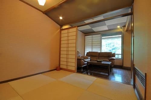 Luxury Japanese-Style Suite -Non-Smoking