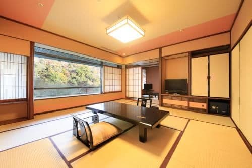 Luxury Japanese-Style Suite -Non-Smoking