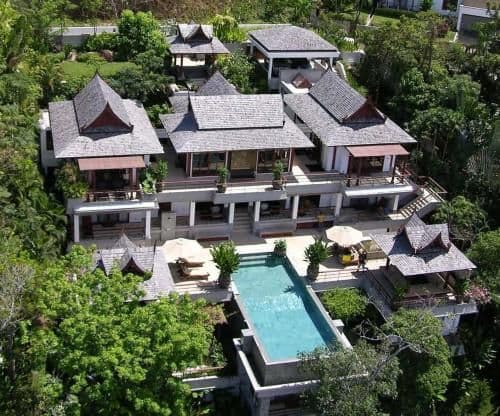 Six-Bedroom Villa