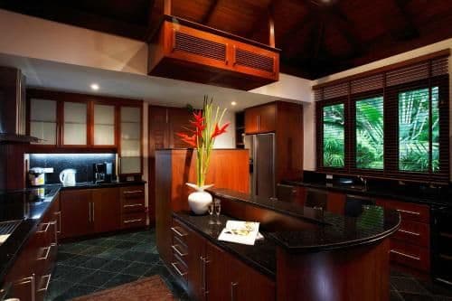 Six-Bedroom Villa