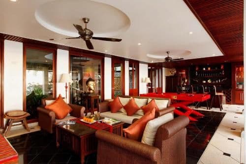Six-Bedroom Villa