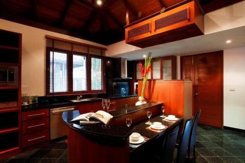 Six-Bedroom Villa